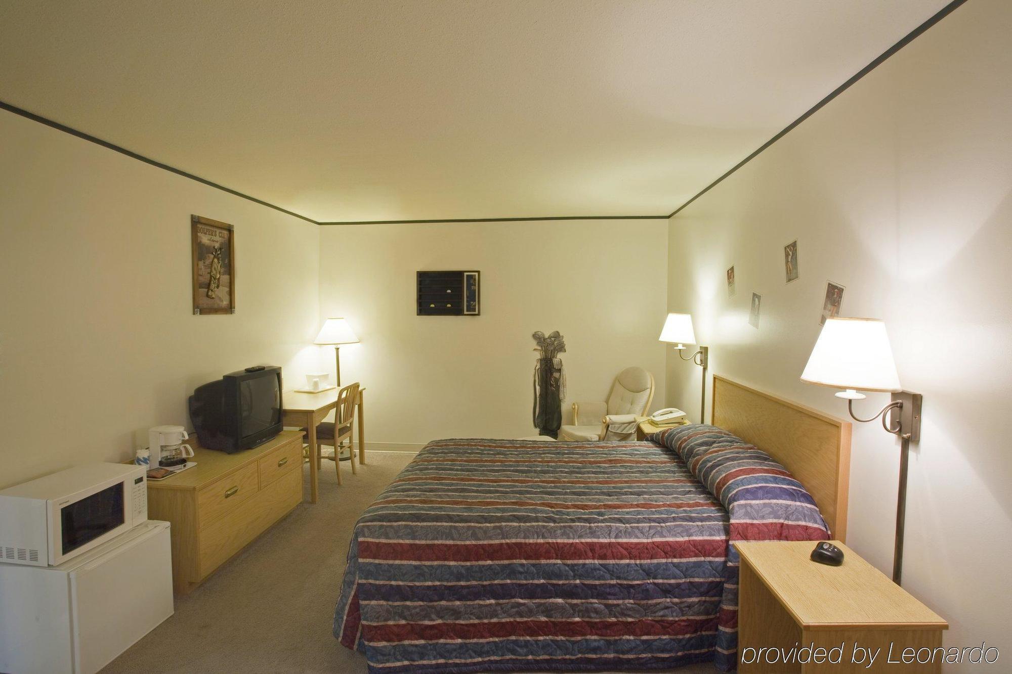 Simple Rewards Inn Shelbina Habitación foto